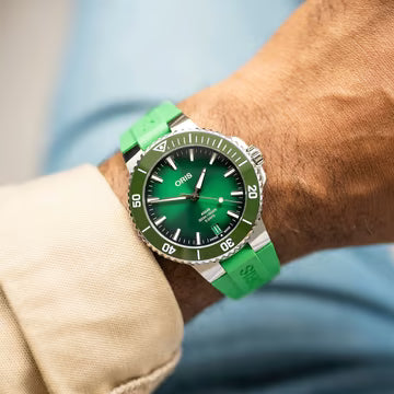 Pre-Owned Oris Aquis Date Green Dial 43.5mm