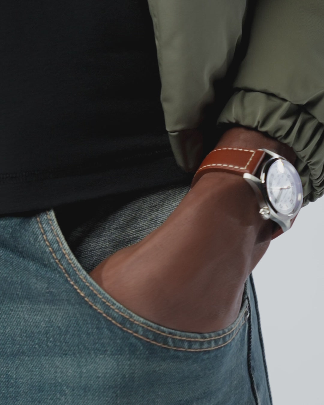 Load video: Hamilton Khaki Field Brown Strap Auto 38mm